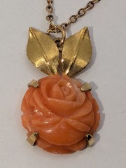 Krementz Carved Coral Rose Flower With Gold Tone Leaves Pendant On 17.75″ Chain.