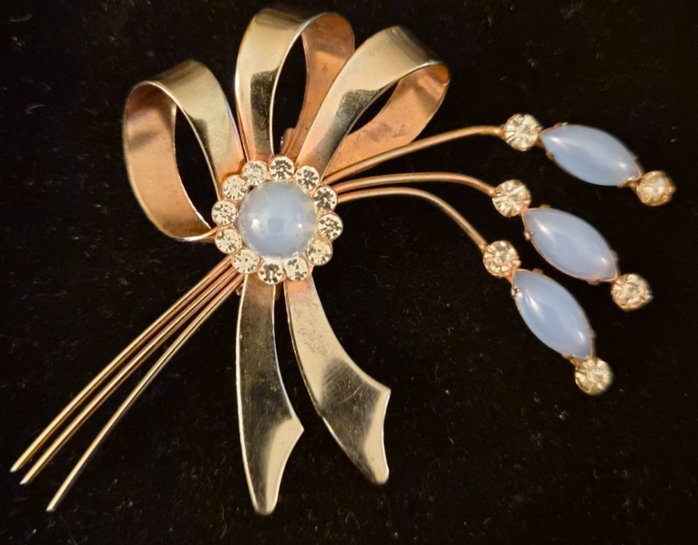 Vintage Gold Tone Floral Ribbon Bow Brooch Blue Cabochon Moonstone & Rhinestones
