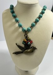 Vintage Southwestern Style Faux Turquoise Beaded Necklace 26in Bird Pendant
