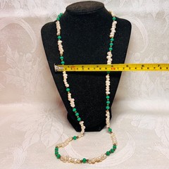 NECKLACE vintage white faux pearl green acrylic coppertone metal bead 32″ loop