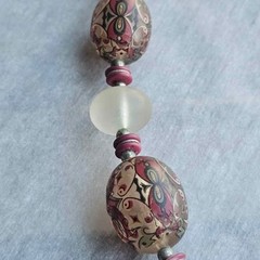 Vintage Burgundy and Frosted Glass Beaded Necklace