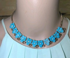 RARE Vtg 1950s Crown Trifari Fleurette Turquoise Blue Thermoset Necklace