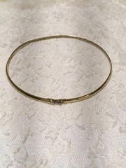 Vintage Omega Chain Necklace Gold Tone Collar Fold over Clasp Minimalist Elegant