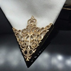 Triangle Brooch Pin Vintage Hollow Unisex Collar Decor Gift Shirt Collar Pin 1Pc