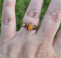 Antique 18K Yellow Gold Orange Fire Ethiopian Opal Ring Old Estate Jewelry