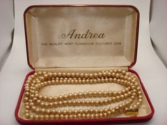 VINTAGE “Andrea” CHAMPAGNE FAUX PEARL NECKLACE 56″ IN O.B.!