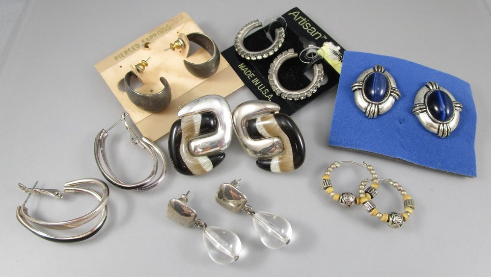 Vtg Mod Retro Varying Colors & Multi Styles LOT of 7 Post Pierced Earrings 151Y