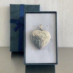 Vintage Unbranded Sterling Silver Etched Heart Locket Pendant *No Chain*