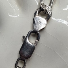 Sterling Silver – ITALY 9mm Textured Figaro Chain 8″ Bracelet – 20g
