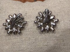 B. DAVID ART DECO VINTAGE CRYSTAL BLUE RHINESTONES FLORAL CLIP ON .75″ EARRINGS