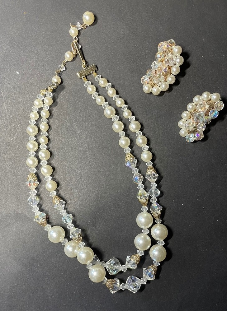Vintage Pearls & Aurora Borialis Beads Necklace/Choker with Matching Clip on Ear