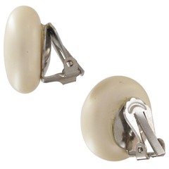 Laguna Domed Round Plain Cream Button Disc Clip On Earrings 7/8″ Vintage