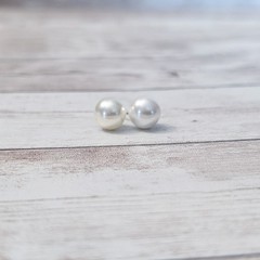 Vintage Stud Earrings For Pierced Ears 3/8″ Faux Pearl