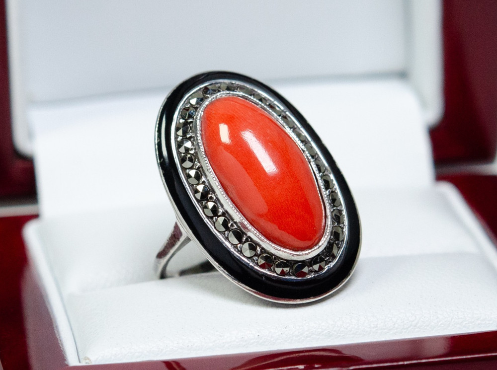 935 Silver – Antique Art Deco Ring – Coral And Markasite – Black Enamel