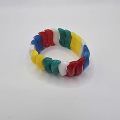 Vintage Avon Multicolor Lucite Stretch Bracelet Retro Expandable Chunky Plastic