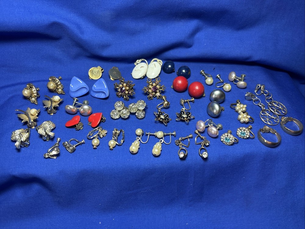 Vintage Lot Clip /Screwback Earrings Dangle Drop Huggie Crystal Pearl L26