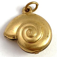 Vintage Charm Seashell Nautilus Snail Shell Brass Metal Pendant Beachy Jewelry