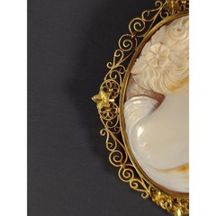 Antique 14K Gold Filigree Cameo Convertible Brooch/Pendant c. 1920s (2.5″ x 2″)