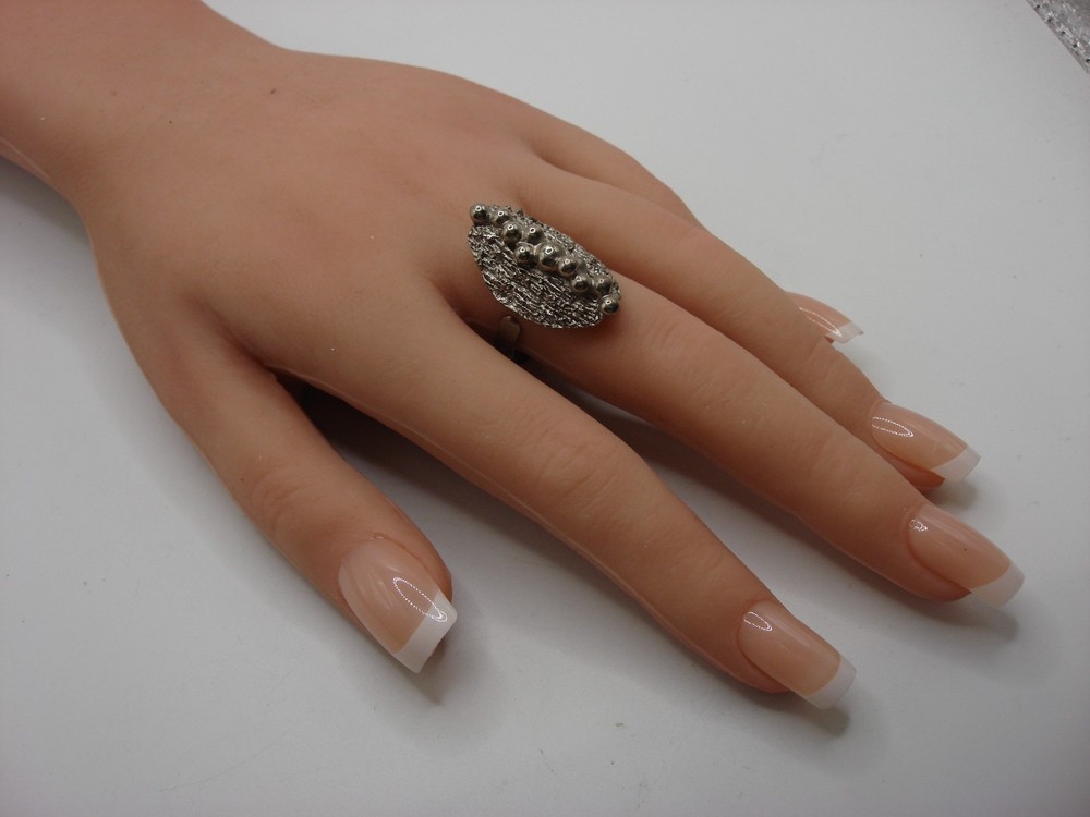 VINTAGE AUSTRIA CONTEMPORARY BRUTALIST SILVER RING! ADJ. SZ 7