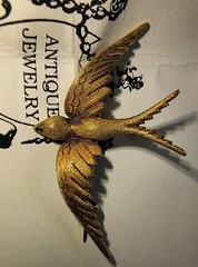 ANTIQUE Victorian 15K GOLD BIRD Brooch c1880 England Marshall Fields