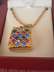 Costume Jewelry Mixed Lot 5 Varies Design & Varies iTone Paolo Gucci & Avon