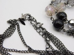 J128-VINTAGE NECKLACE~GUN METAL CHAIN/BLACK/GREY BEADS~AVON~36″-39″