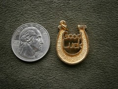 Large Hobco Good Luck Horseshoe Chunky Goldtone Vtg Bracelet Charm Pendant 4.5g