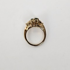 Vintage Uncas 70’s Faux Jade Green Crystal Rhinestone Gold Tone Ring Size 5.5