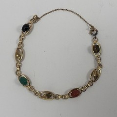 Vintage Krementz Goldtone Metal Semi Precious Gemstone Scarab Bracelet 7.5″