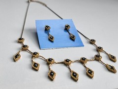 Vintage Gold Tone w/ Black Enamel Necklace & Earrings Set 16″ – 18″ Dangle