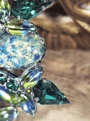 VTG Silvertone Blue & Green Split Color, Confetti Glass, Rhinestone Floral…