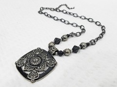 Vintage Black Crystal & Gunmetal Square Pendant Beaded Chain Choker Necklace