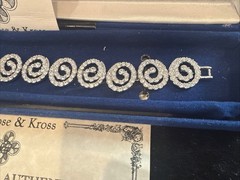Camrose & Kross Jacqueline Kennedy JBK Swirl Crystal Bracelet w Box COA Extender