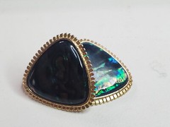 Abalone Style Goldtone Triangle Pierced Stud Earrings 1.25in Vintage 1980s