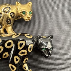 Signed Jackie Collins Double Panther Brooch Enamel Green Rhinestone Eyes Vintage
