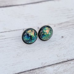 Vintage Stud Earrings Small & Unusual Dichroic Glass? – Tarnished