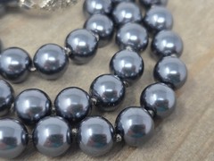 Gray Faux Pearl Necklace 17 Inches Knotted 8mm Beads Vintage Sheen Unsigned