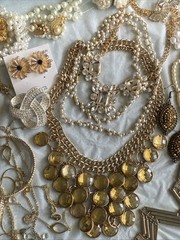 Jewlery Bundle Lot Mixture Of Vintage, Inspired Vintage pieces Jewelry Loft,WHBM
