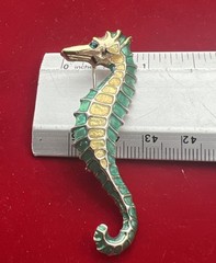 Vintage AAI Sea Horse Brooch Silver Tone Metal Green Yellow Enamel 2 1/4”