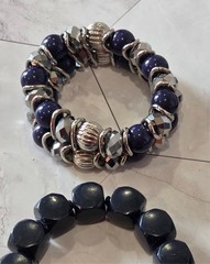 VINTAGE-RETRO Fabulous 3 Piece Navy Beaded Necklace / Bracelet Set mixed brands