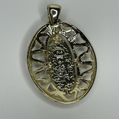 Vintage Necklace Pendant Gold-Tone Retro 60s 70s Lucite Plastic Stone