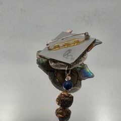 Vintage 1991 Artisan Signed Mixed Media Face Brooch Pin Abalone Lapis 3.5