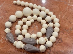 HONG KONG AVON GREEN ORANGE IVORY FAUX PEARL BEAD MCM VINTAGE NECKLACES LOT 5 EU