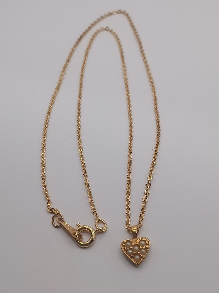 Vintage Late 90’s Minimalist Etched Heart Faux Pearl Inset Heart Pendant 19 Inch