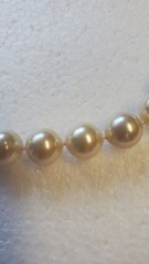 Beautiful Vintage Majorica 10mm Simulated PEARLS (glass core) 18″ Necklace
