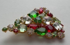 VINTAGE CHRISTMAS TREE PIN BROOCH CZECH GLASS GREEN RED RHINESTONES HTF MCM 55