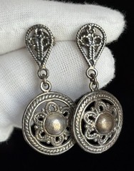 Vintage 950 Sterling Silver Dangling Earrings Ladies 1.50” Round Domed 8.17g