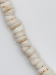 Vtg. ’70s Puka Shell & Turquoise Nugget Necklace 15.5″ Surfer California Hawaii