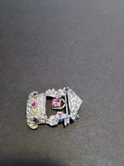Vintage Rhinestone Wishing Well Pin Brooch Silver Tone 1.25″X1″ Unsigned