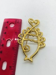 Fish brooch goldtone openwork 2.5 inches long